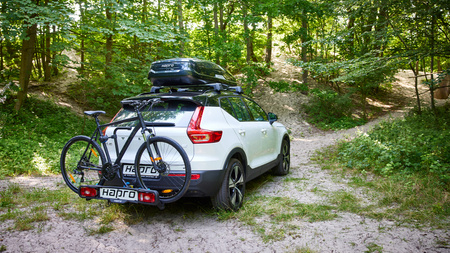 Hapro Atlas Premium III - platforma rowerowa na 3 rowery odchylana