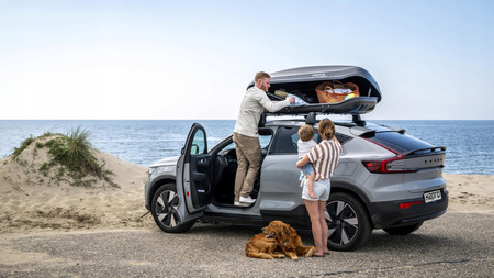 Hapro Explorer 400 Box dachowy czarny matowy