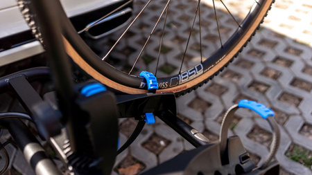 Hapro Atlas Premium III - platforma rowerowa na 3 rowery odchylana